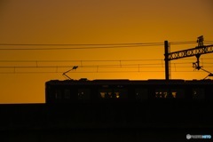 夕日の阪急電車①