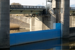P1020048　豊川放水路分流堰その2