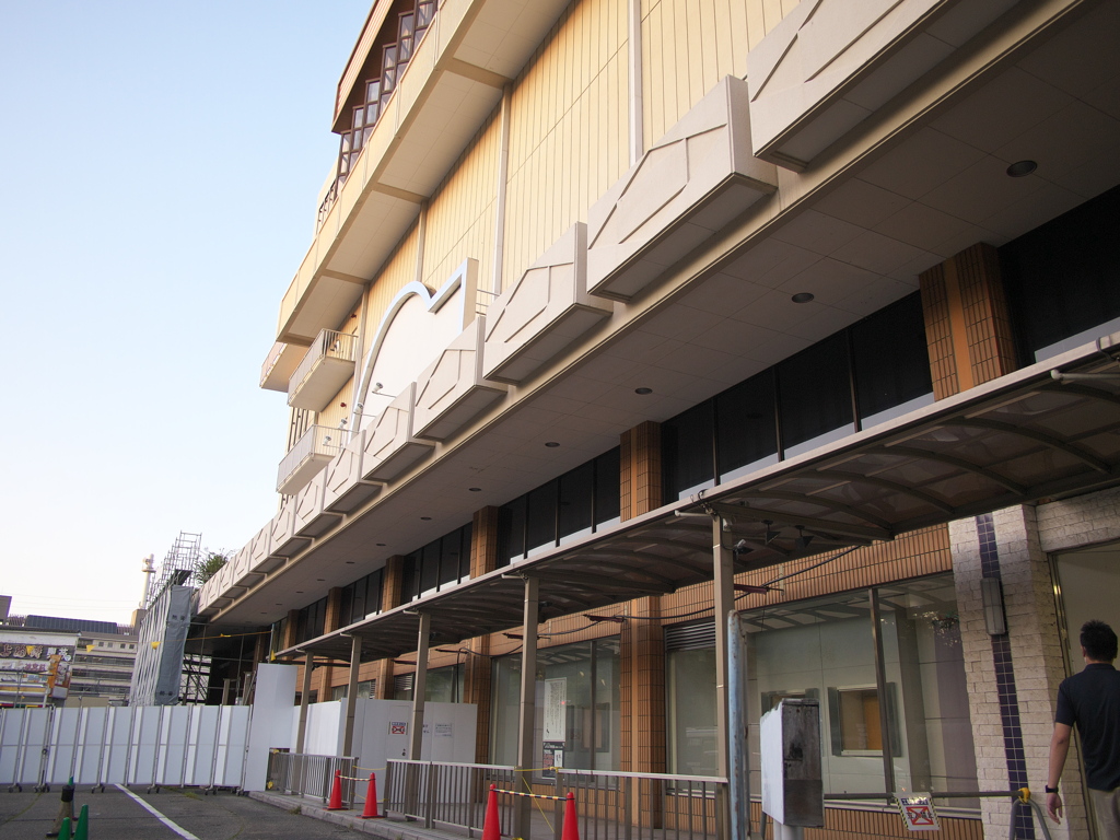 PA020264　神宮前駅10月2日その3