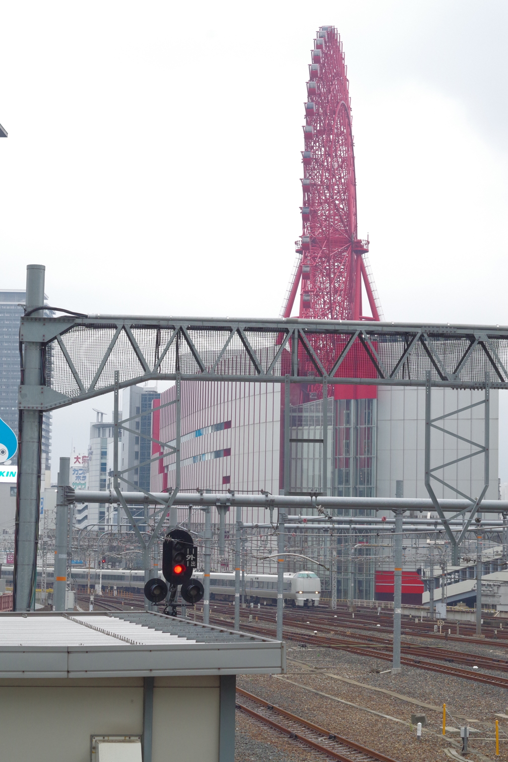 大阪駅着