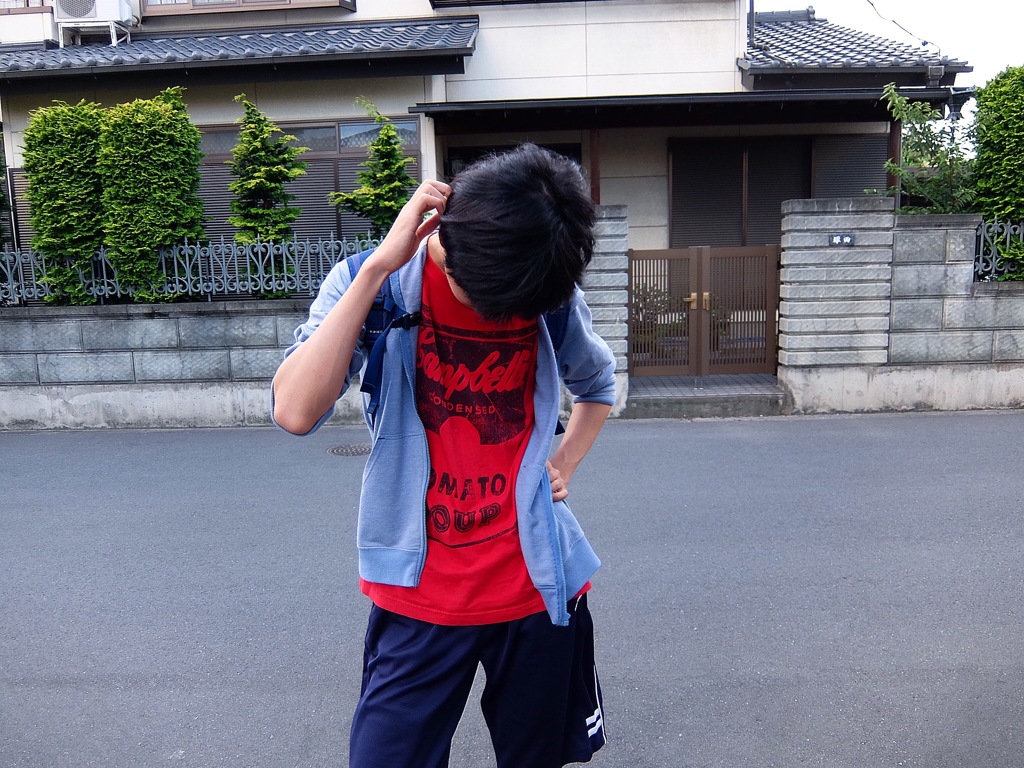 照れてる弟