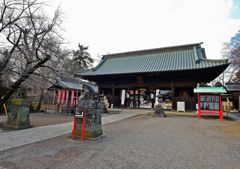 聖天山 仁王門