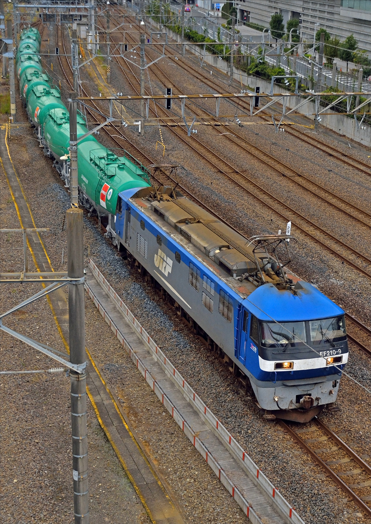 EF210-9