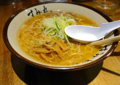 すみれ 味噌ラーメン