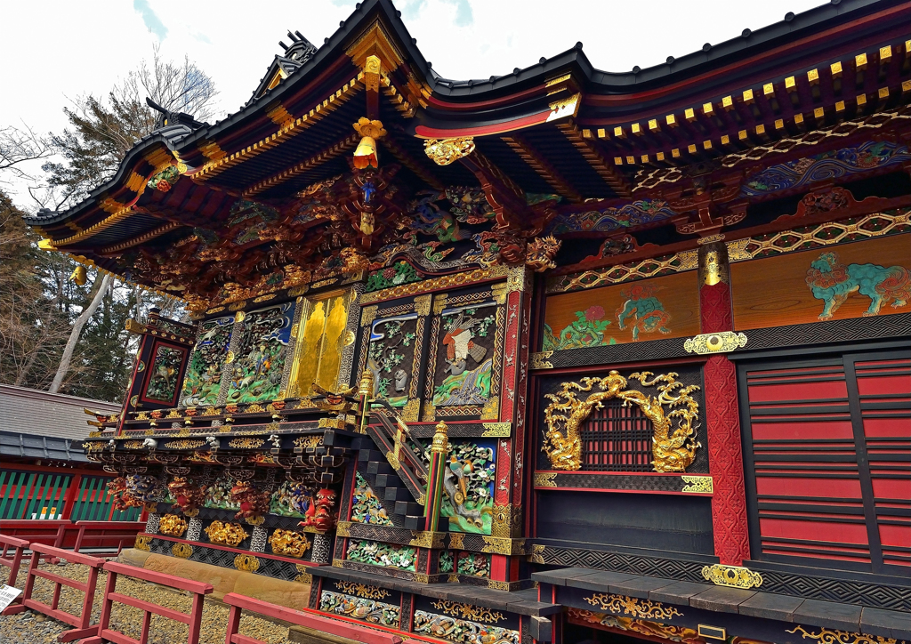 聖天山 御本殿 彫刻