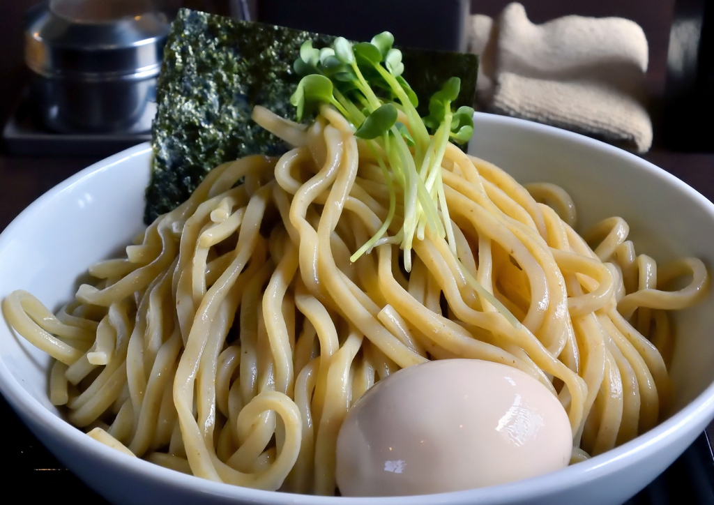 麺屋 六弦 つけ麺大盛＋味玉