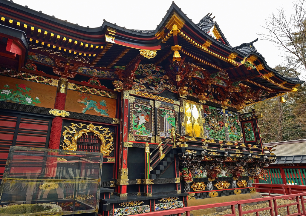 聖天山 御本殿 彫刻