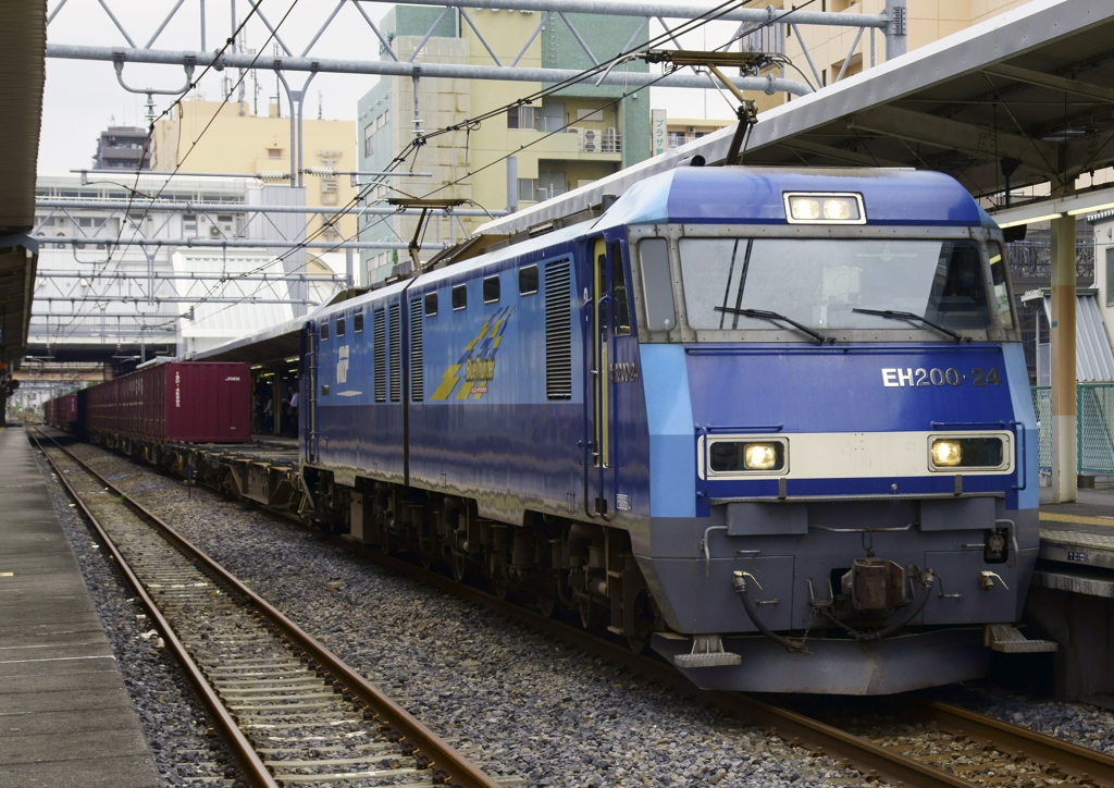 ブルーサンダーのコンテナ列車