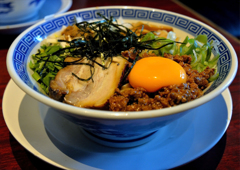七匹の子豚 台湾まぜそば