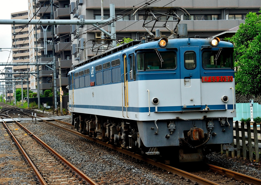 EF65-1090