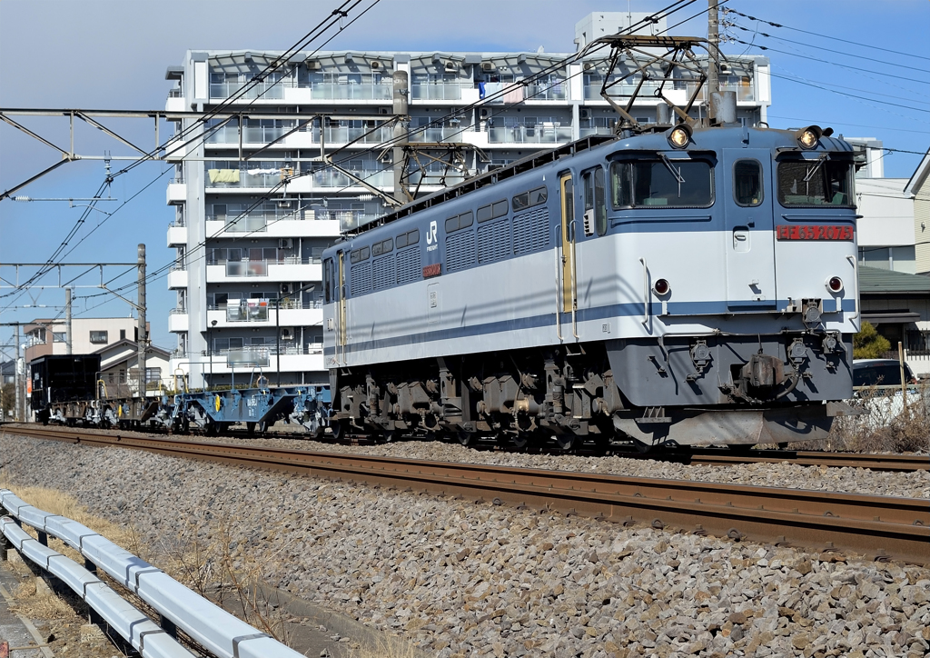 EF65-2075