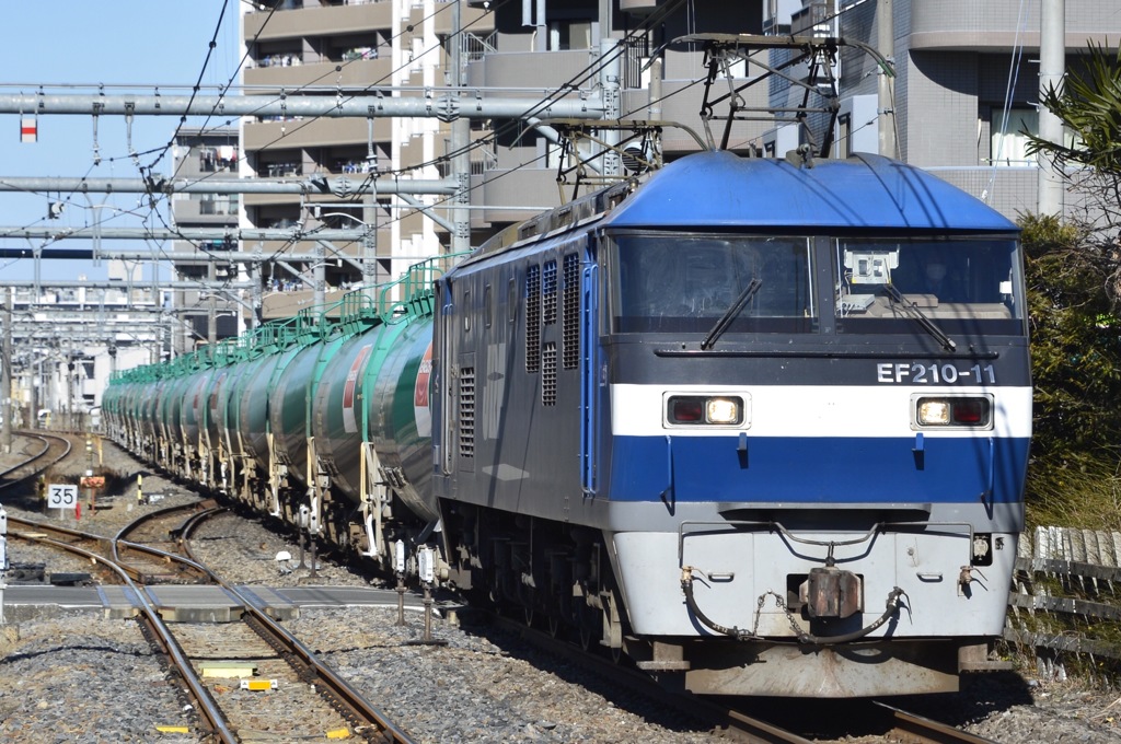 EF210-11