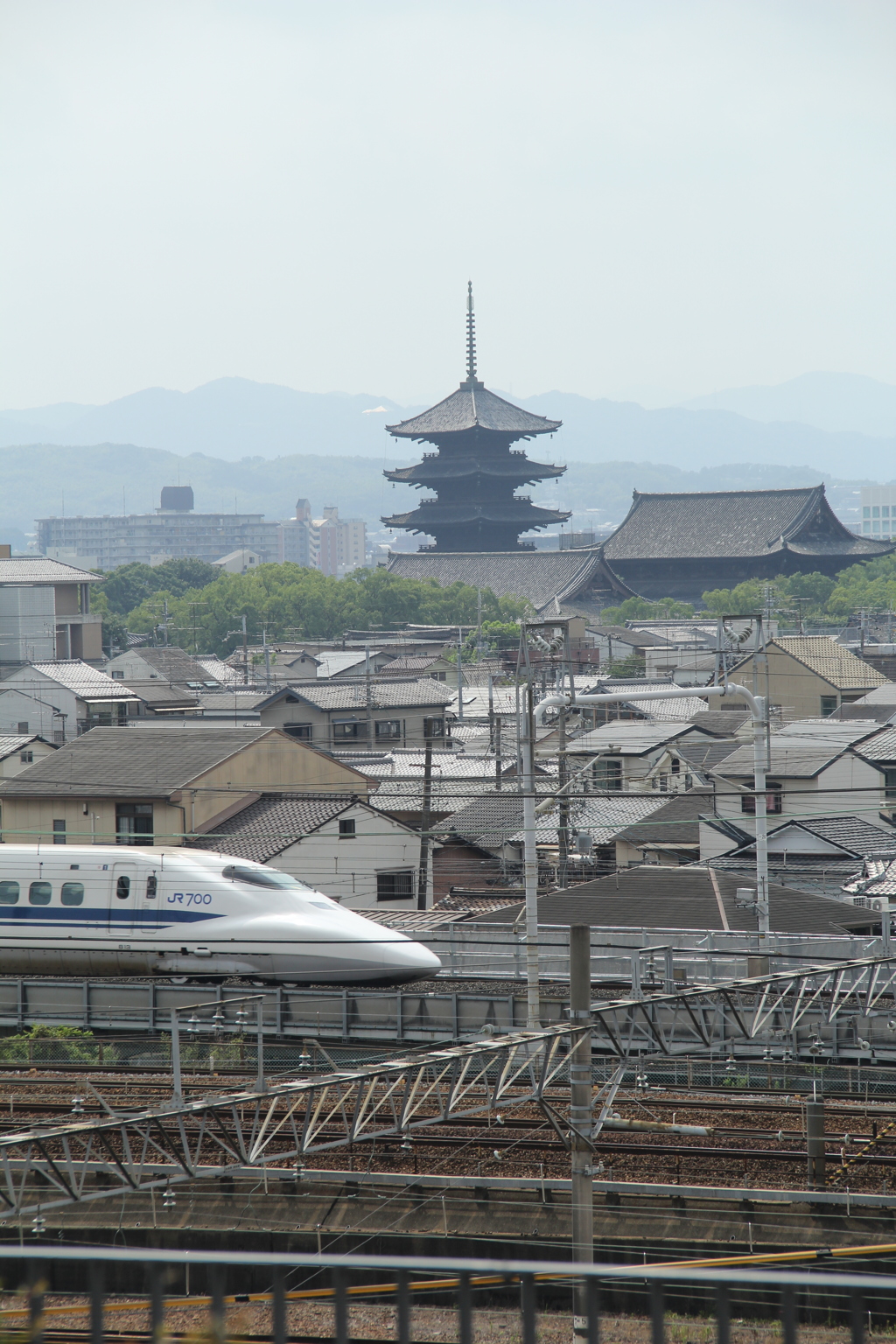 東寺と新幹線