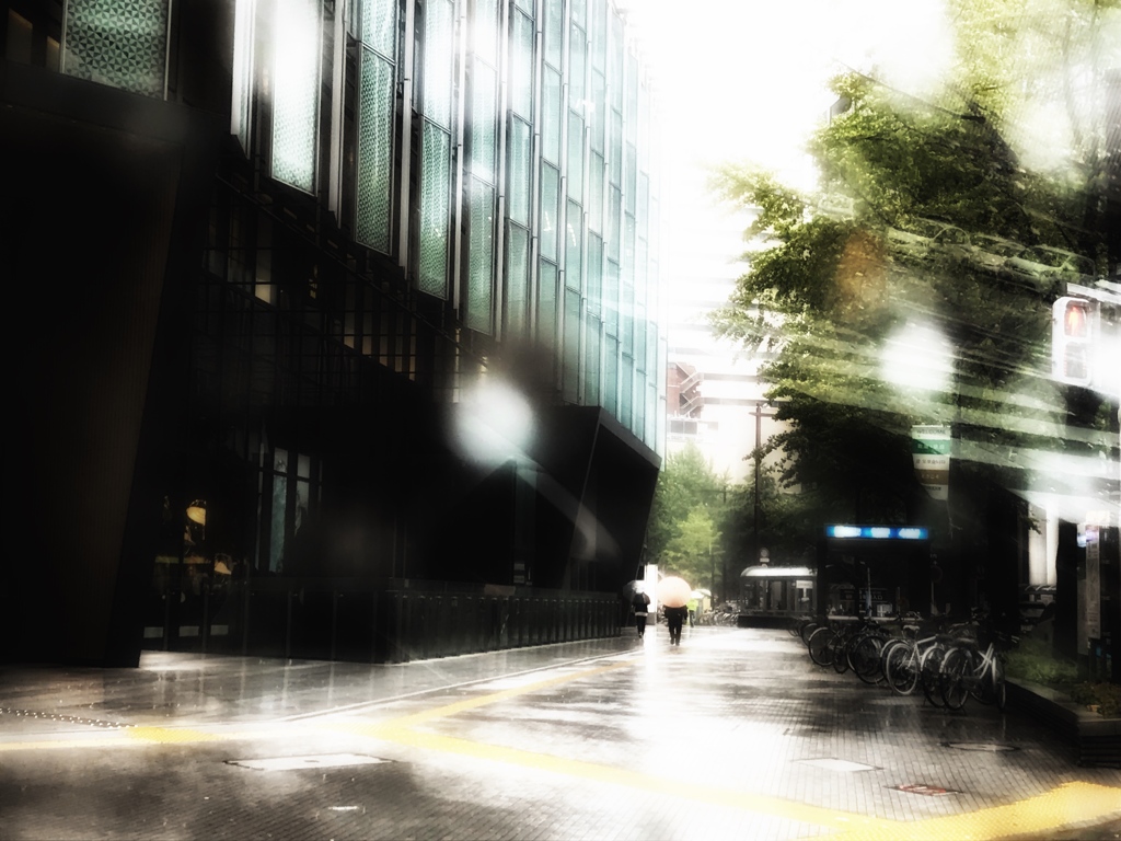 雨の街
