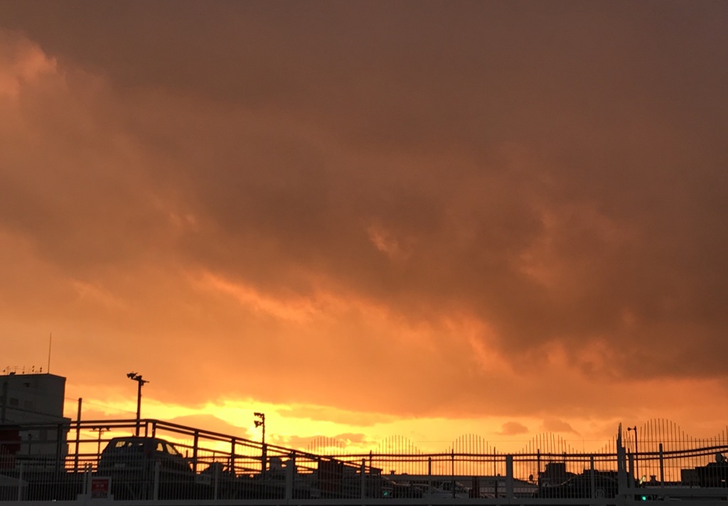 夕焼け〜