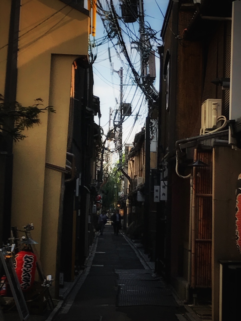 狭い路地