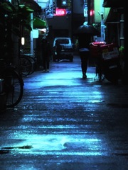 雨の街