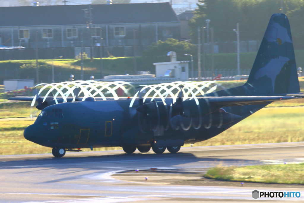 C130　プロペラ　ぐるぐるぐるぐる