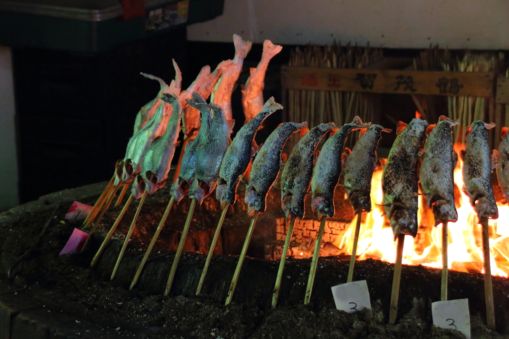 鱒囲炉裏焼き