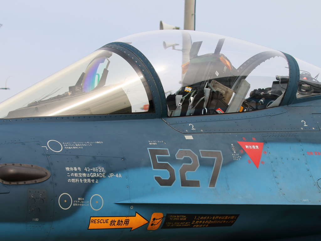 F-2明細コックピット