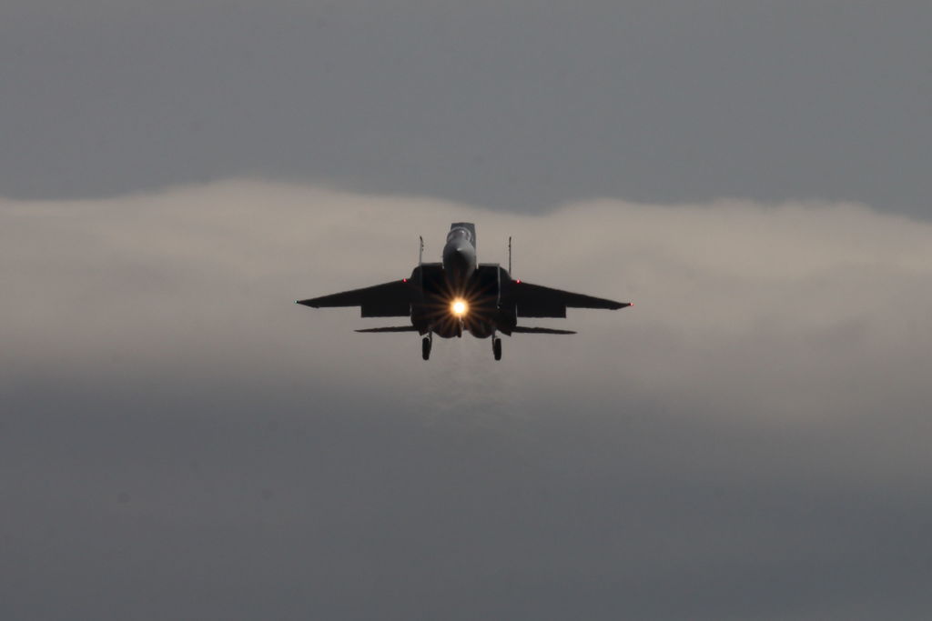 F15 帰還