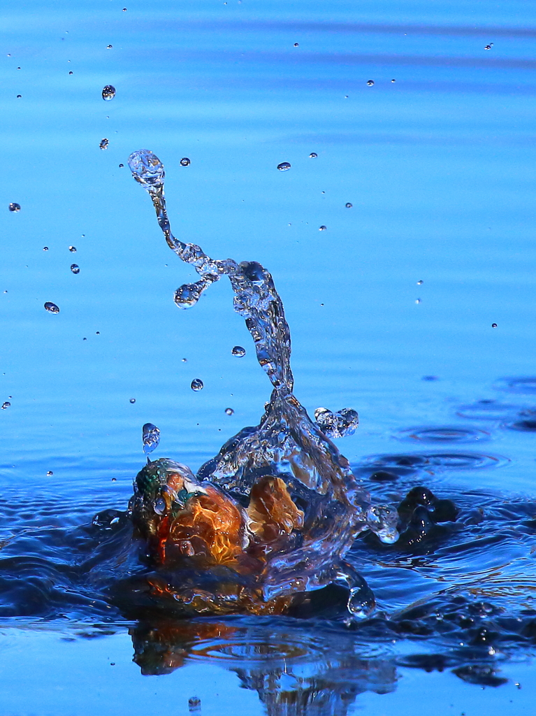 水しぶきの彫刻２