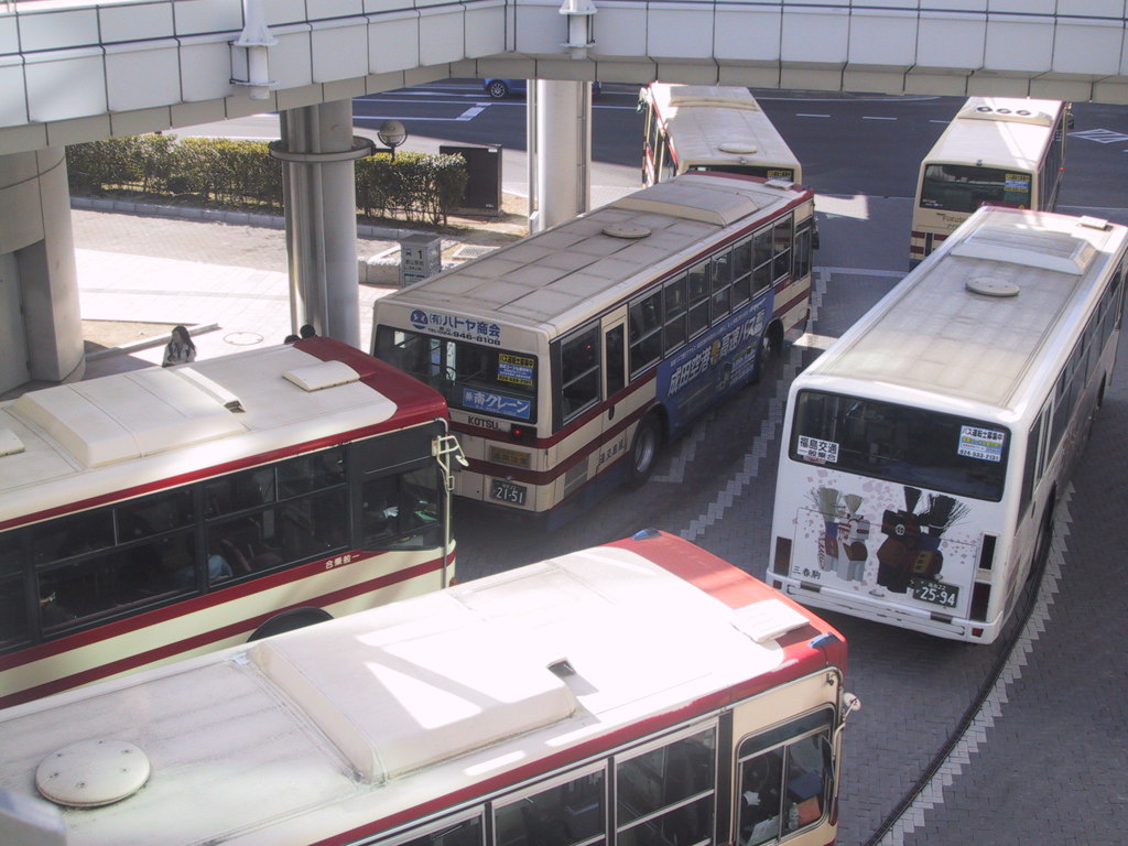 郡山駅前のバス