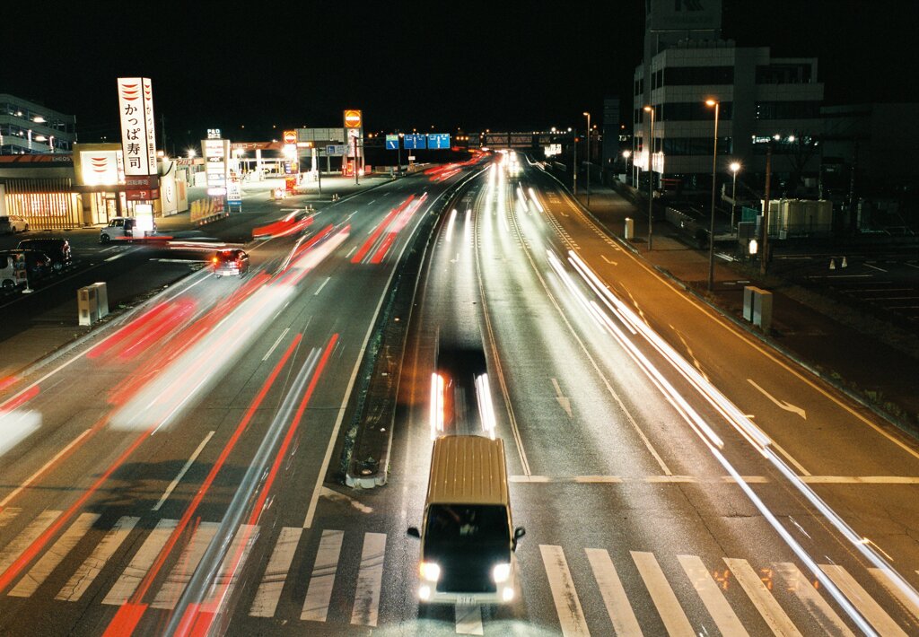 夜の国道