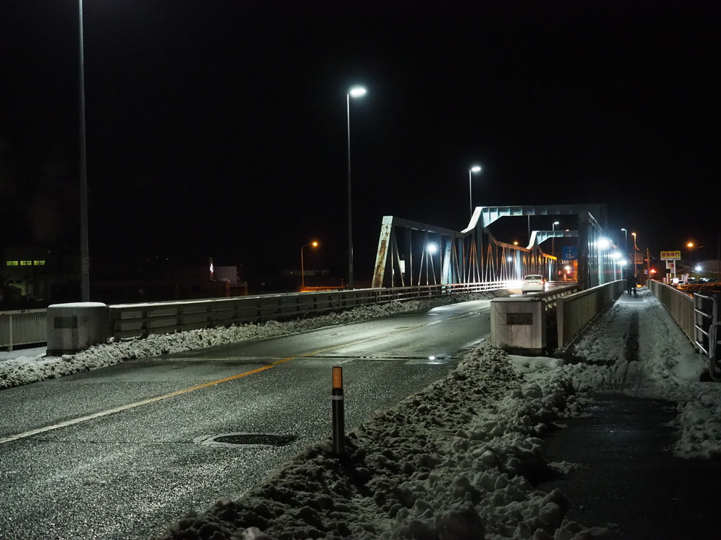 夜の橋