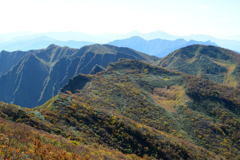 前岳付近から鬼ヶ面山方面