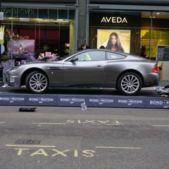 007 Bond car
