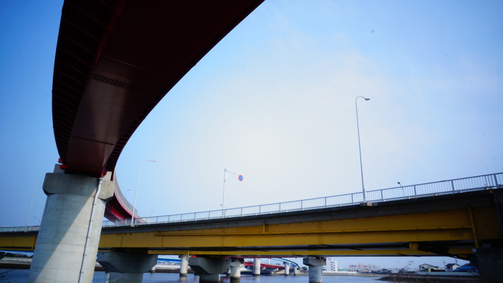 海上の橋