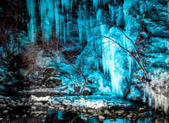 三十槌の氷柱