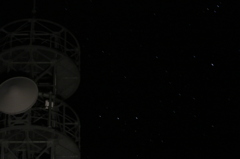 鉄塔と星