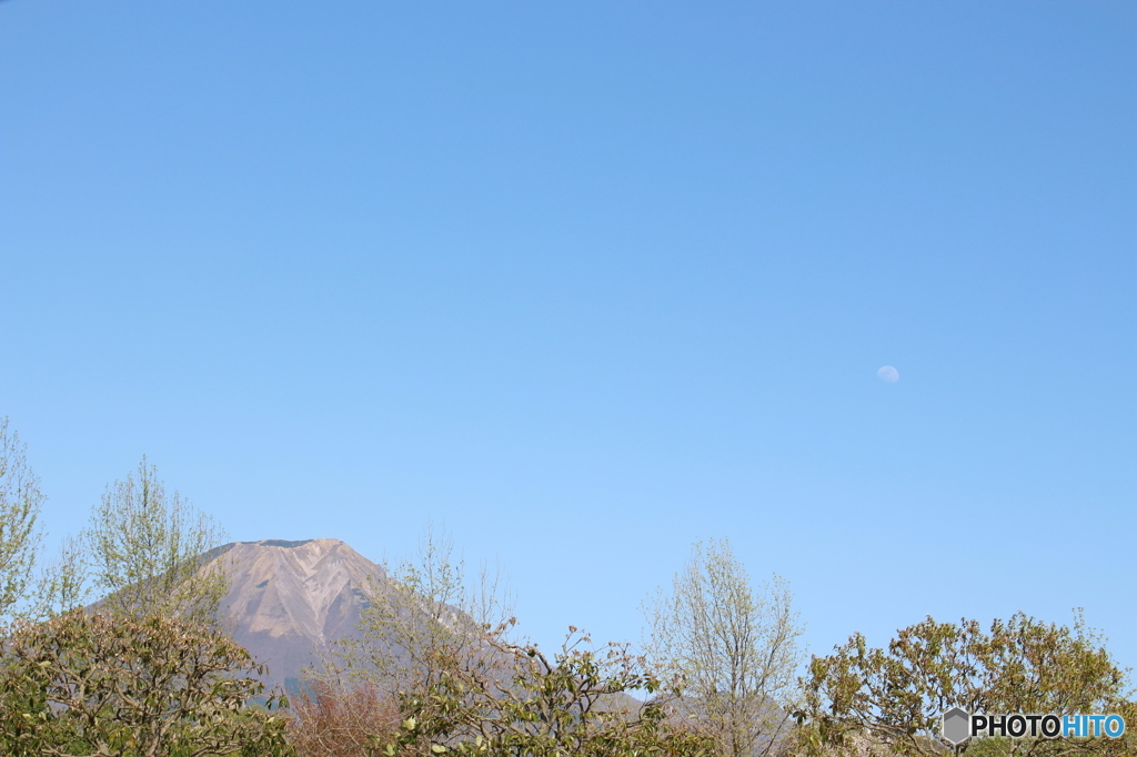 大山が月