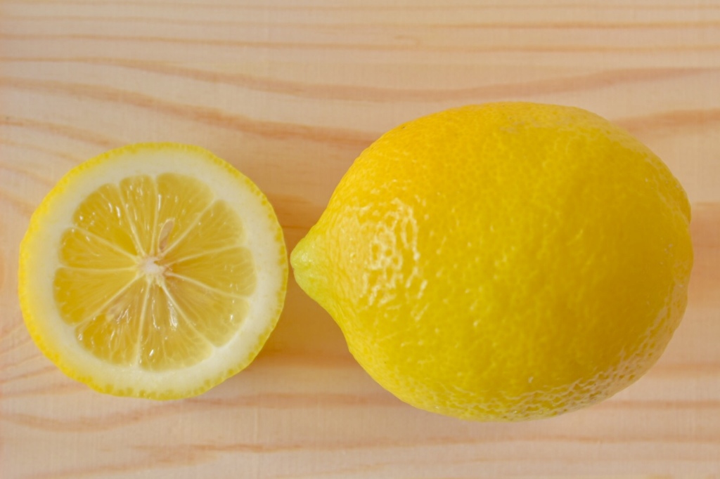 『(∵∂ω∂∵)ﾉ Lemon*.+ﾟ』