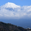 雲と富士山