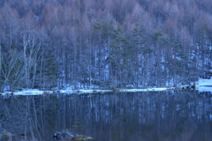 湖畔
