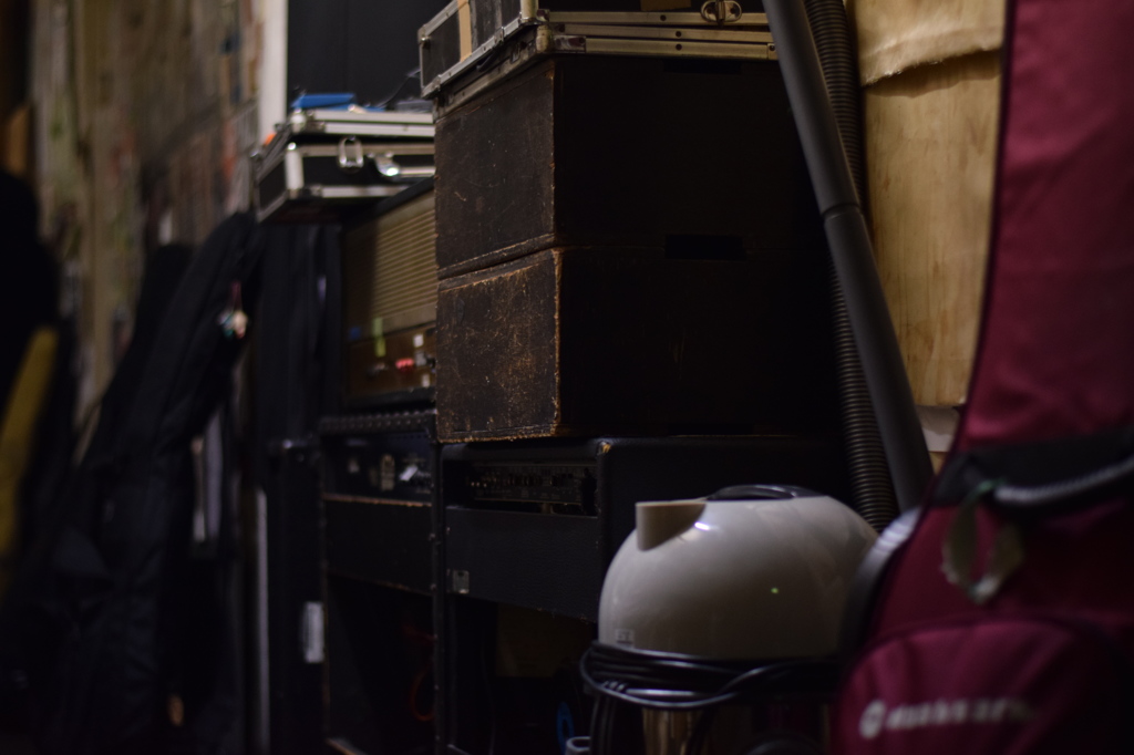 backstage1