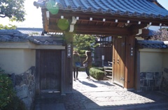 なんとか院 潜り戸