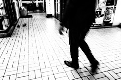 置き去りの皮靴