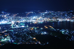 豪雨から抜け出した長崎の夜