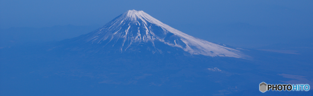 日本航空の窓から富士山！