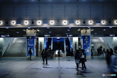 登るか。