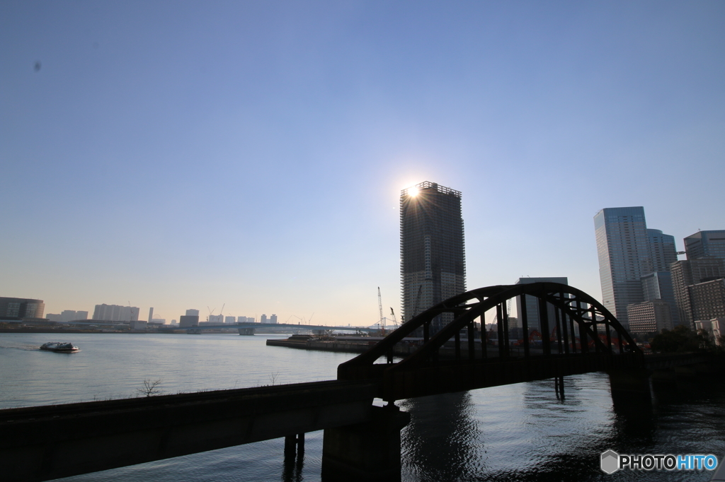 届きそうで届かない。