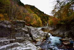 秋岩
