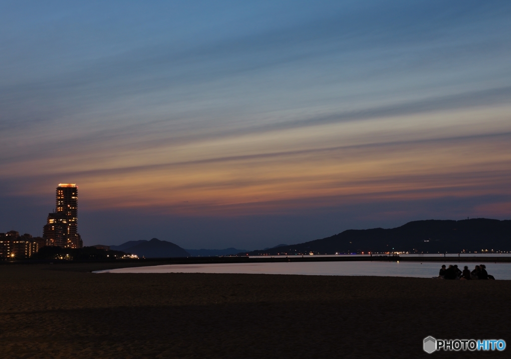 虹色浜辺