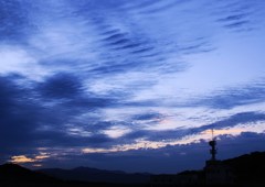 Eerie　sky