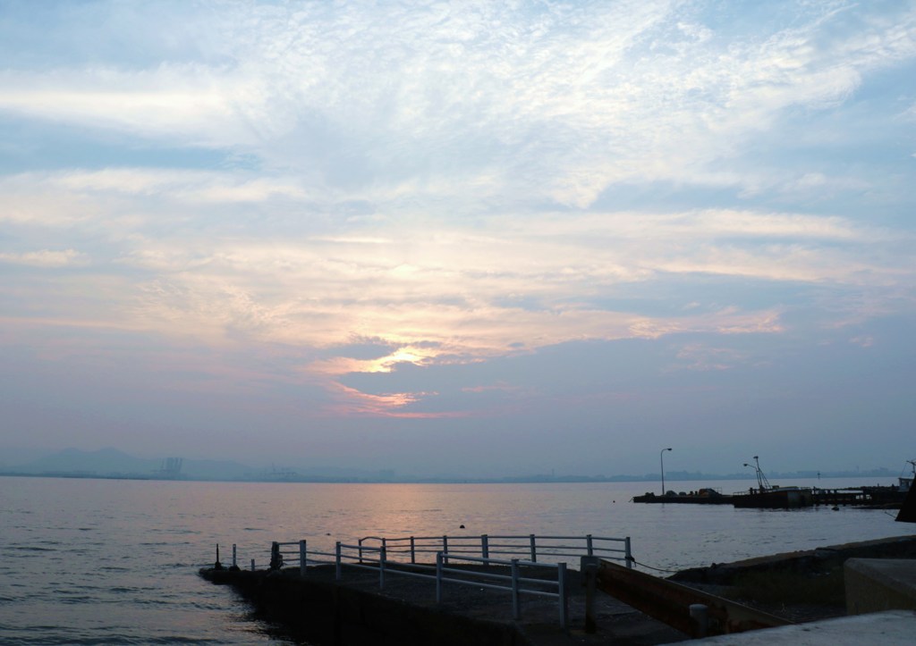 博多湾の朝