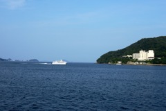 海と船